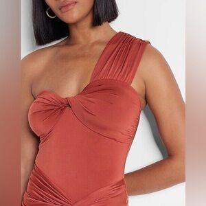 Express NEW Body Contour Women’s XL Rust Silky One Shoulder Twist Thong Bodysuit